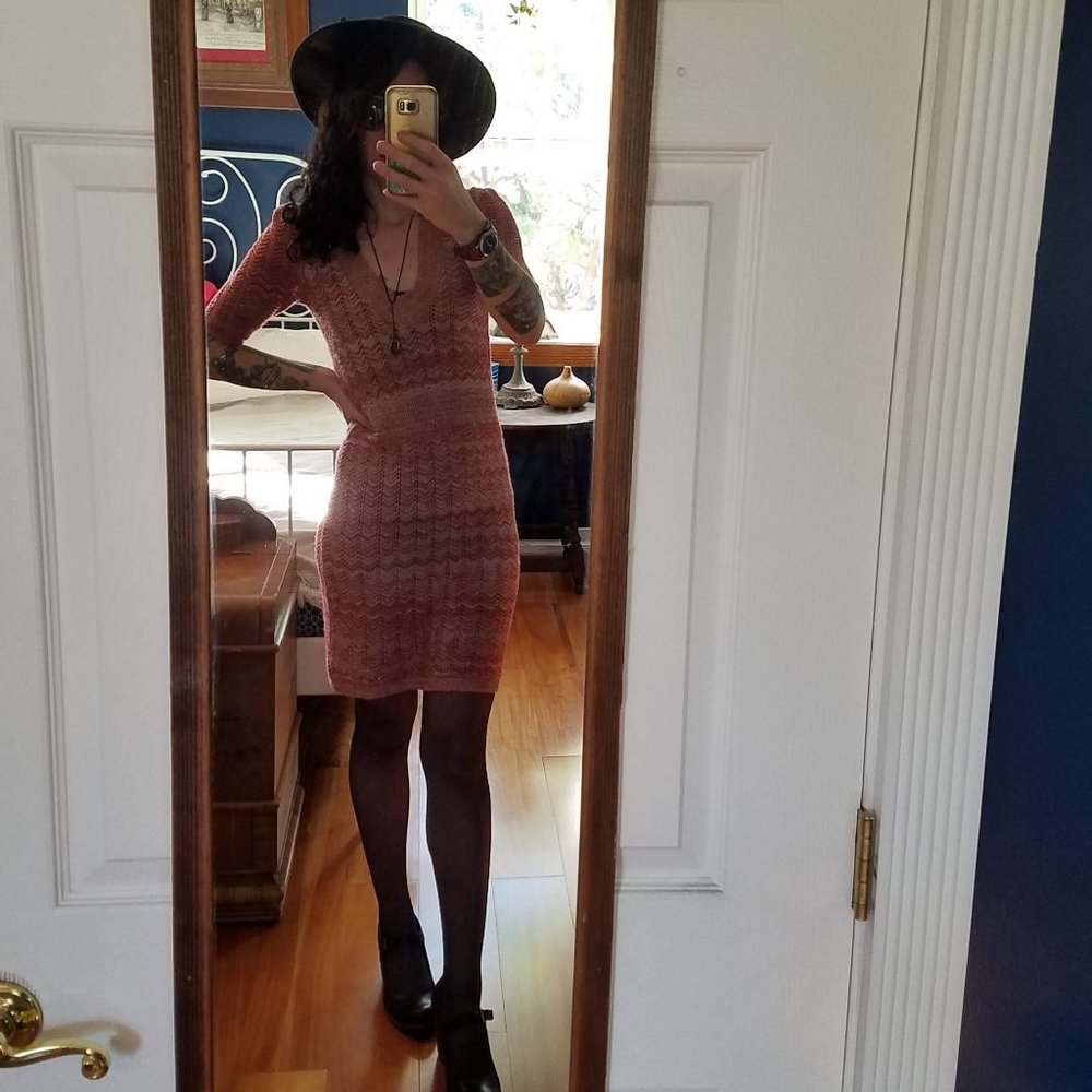 Cute vintage V Neck sweater mini dress flattering